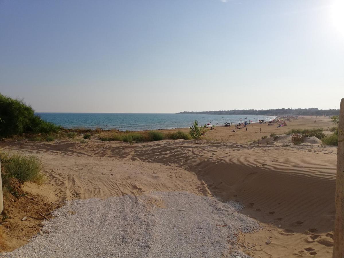 New Rooms On The Beach Pozzallo Luaran gambar